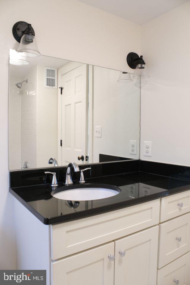 OLD TOWN - Commercial Sale