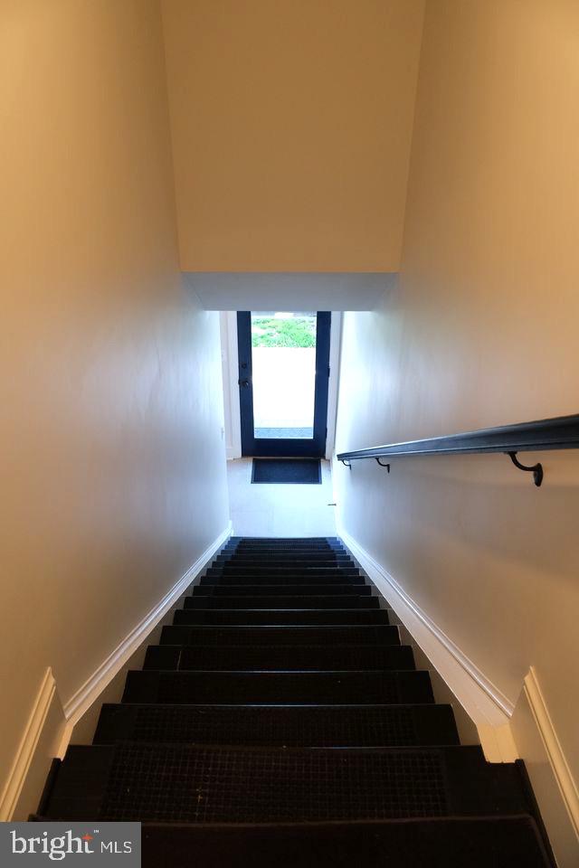 OLD TOWN - Commercial Sale