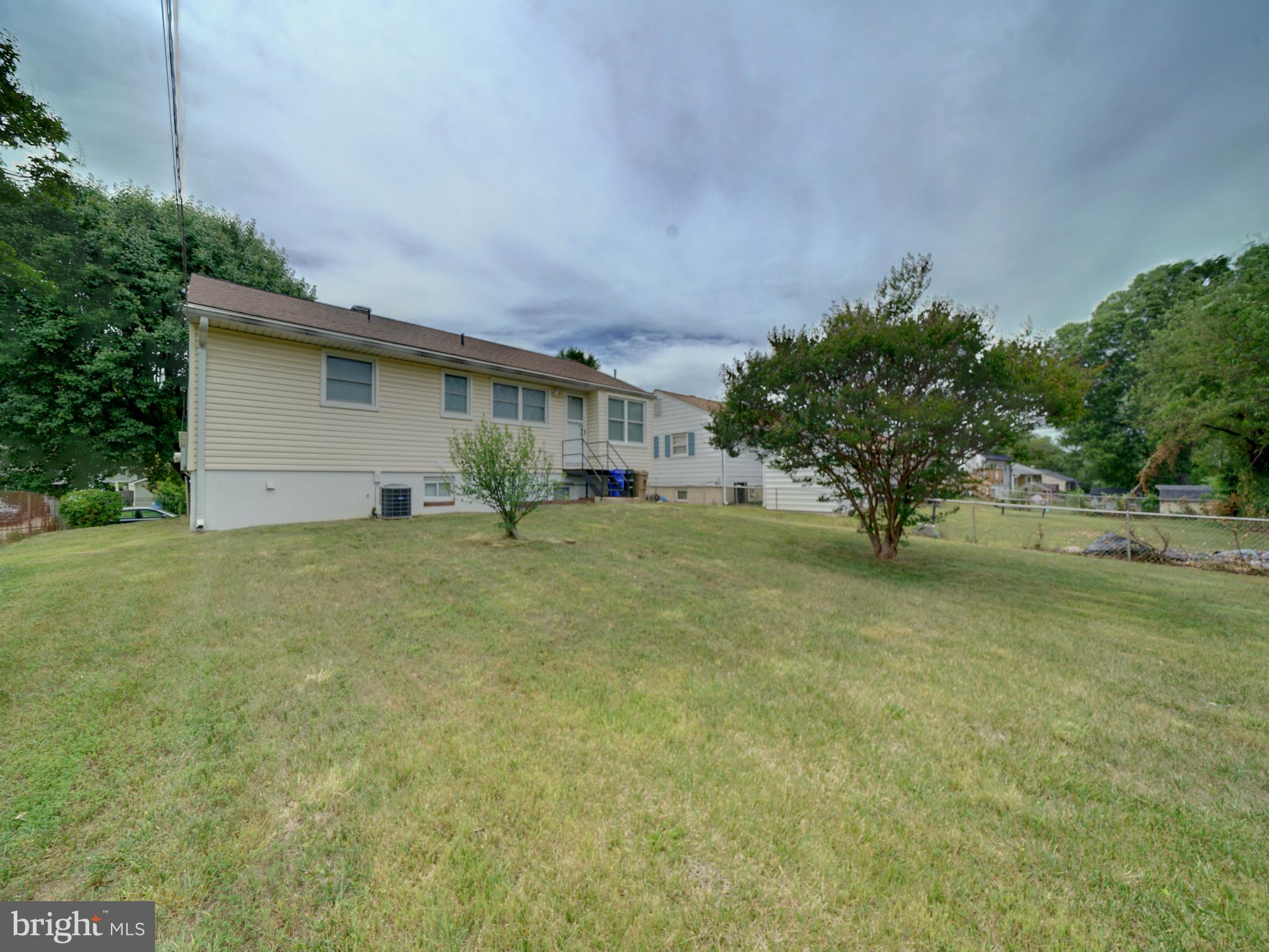1120 BEALL PLACE