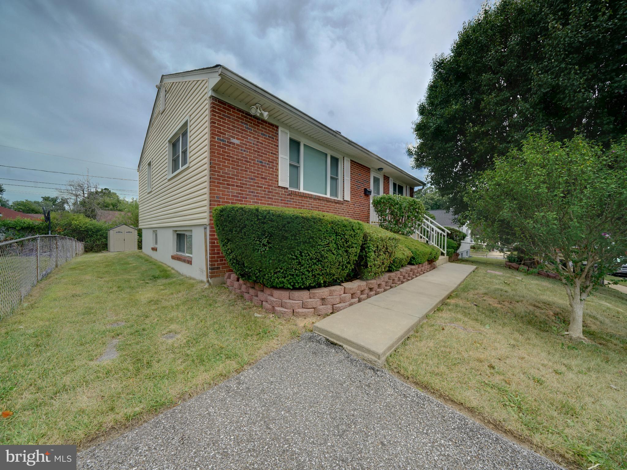 1120 BEALL PLACE