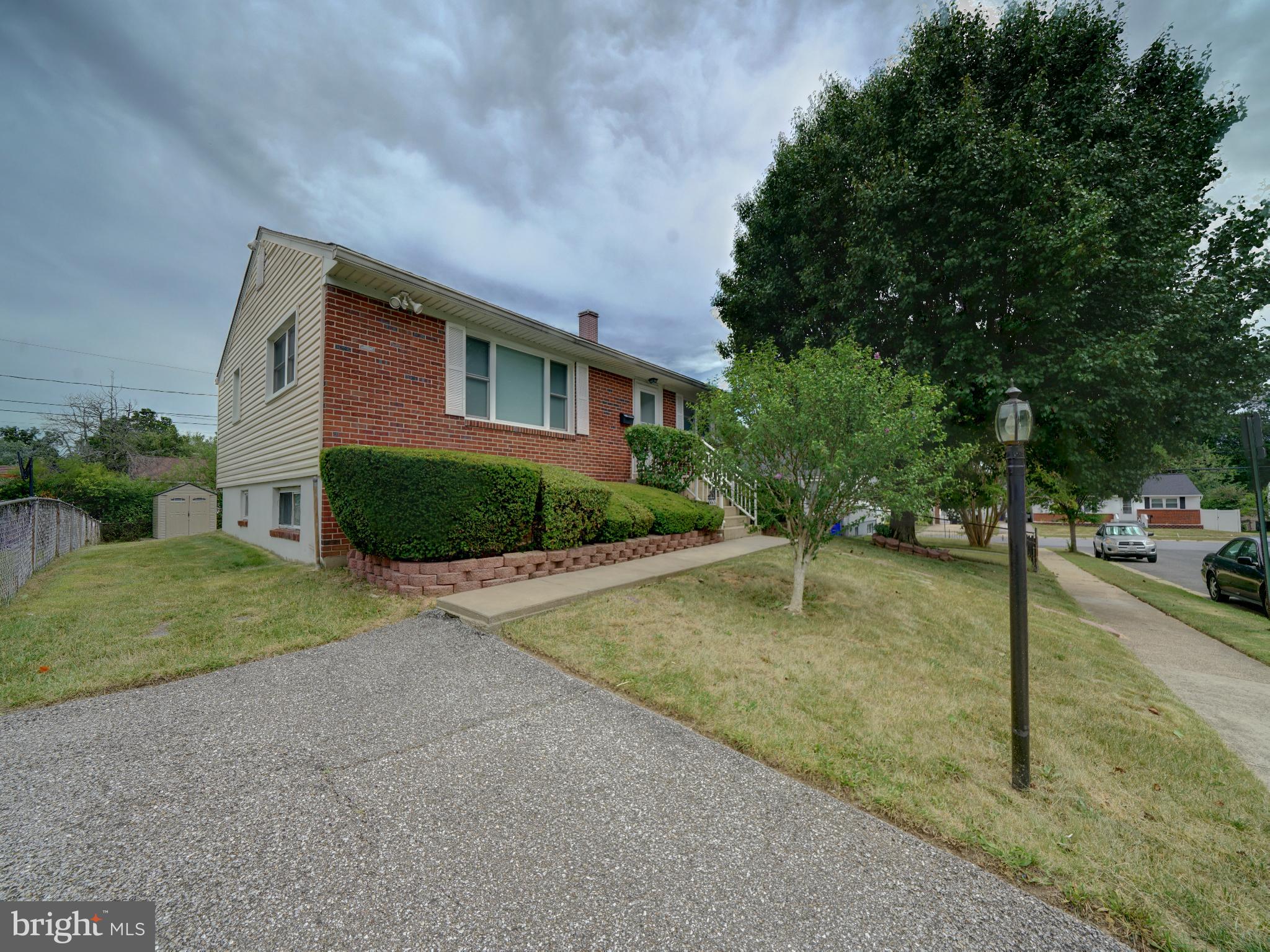 1120 BEALL PLACE