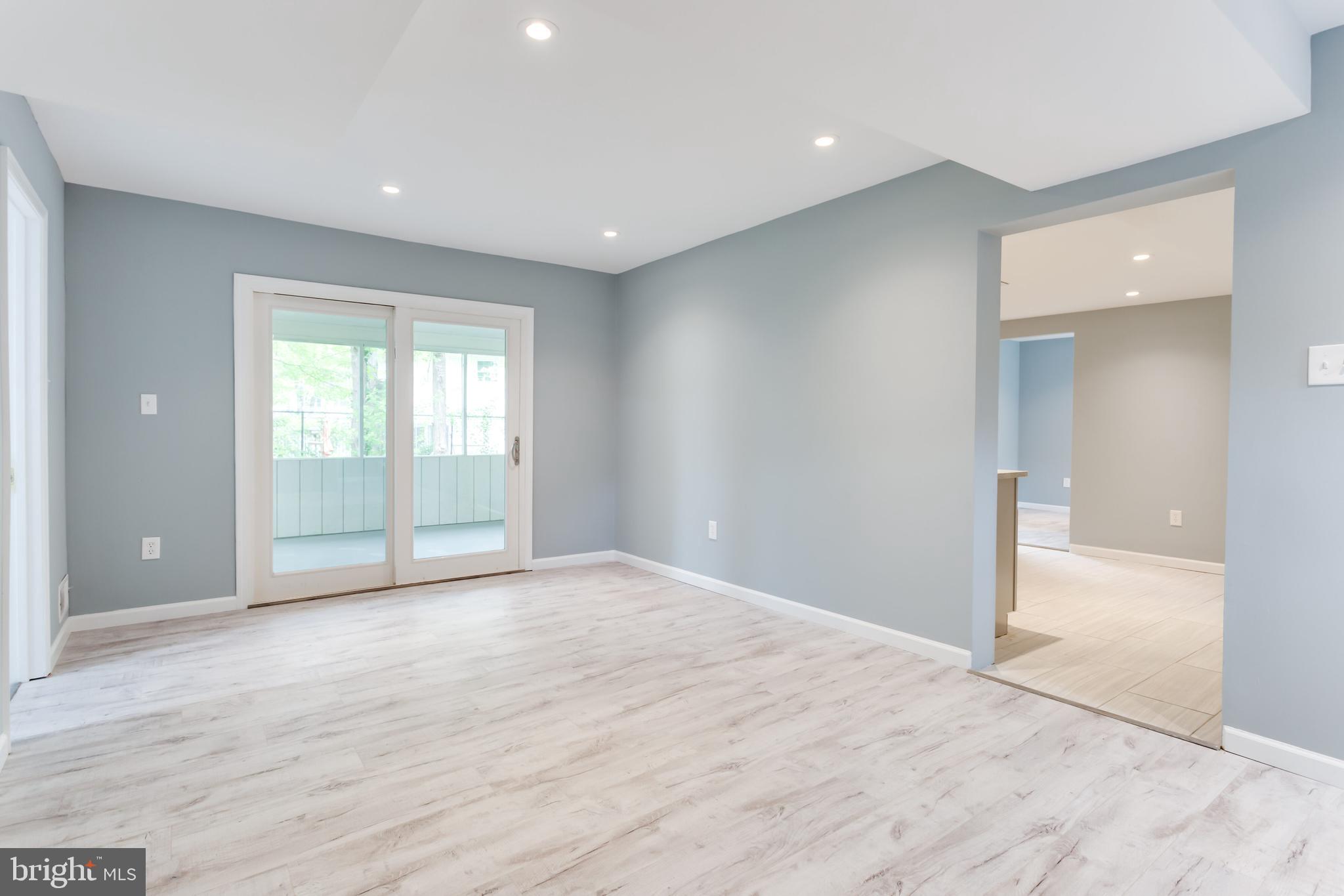 FOUR SEASONS ESTATES - Residential