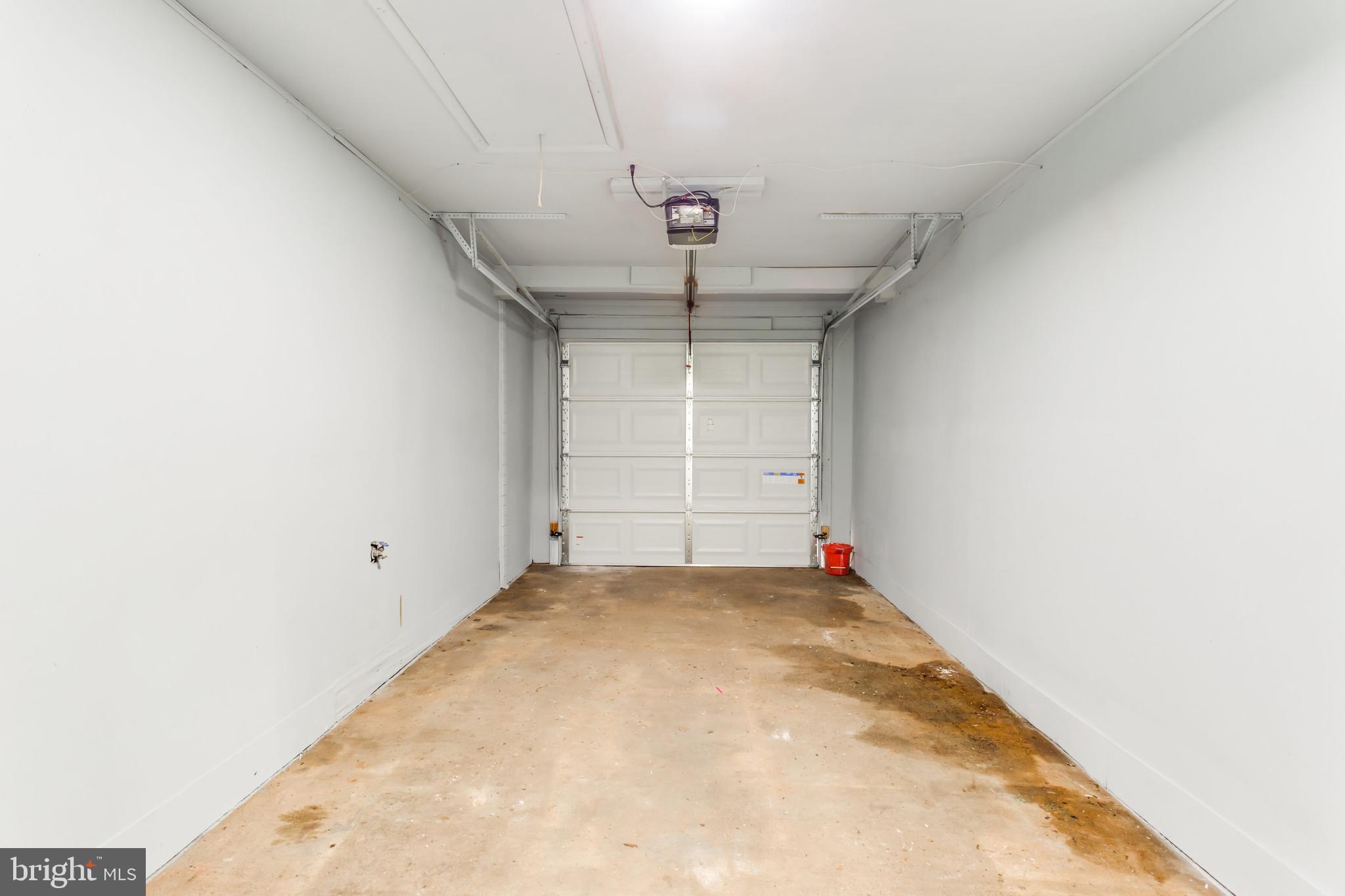 FOUR SEASONS ESTATES - Residential