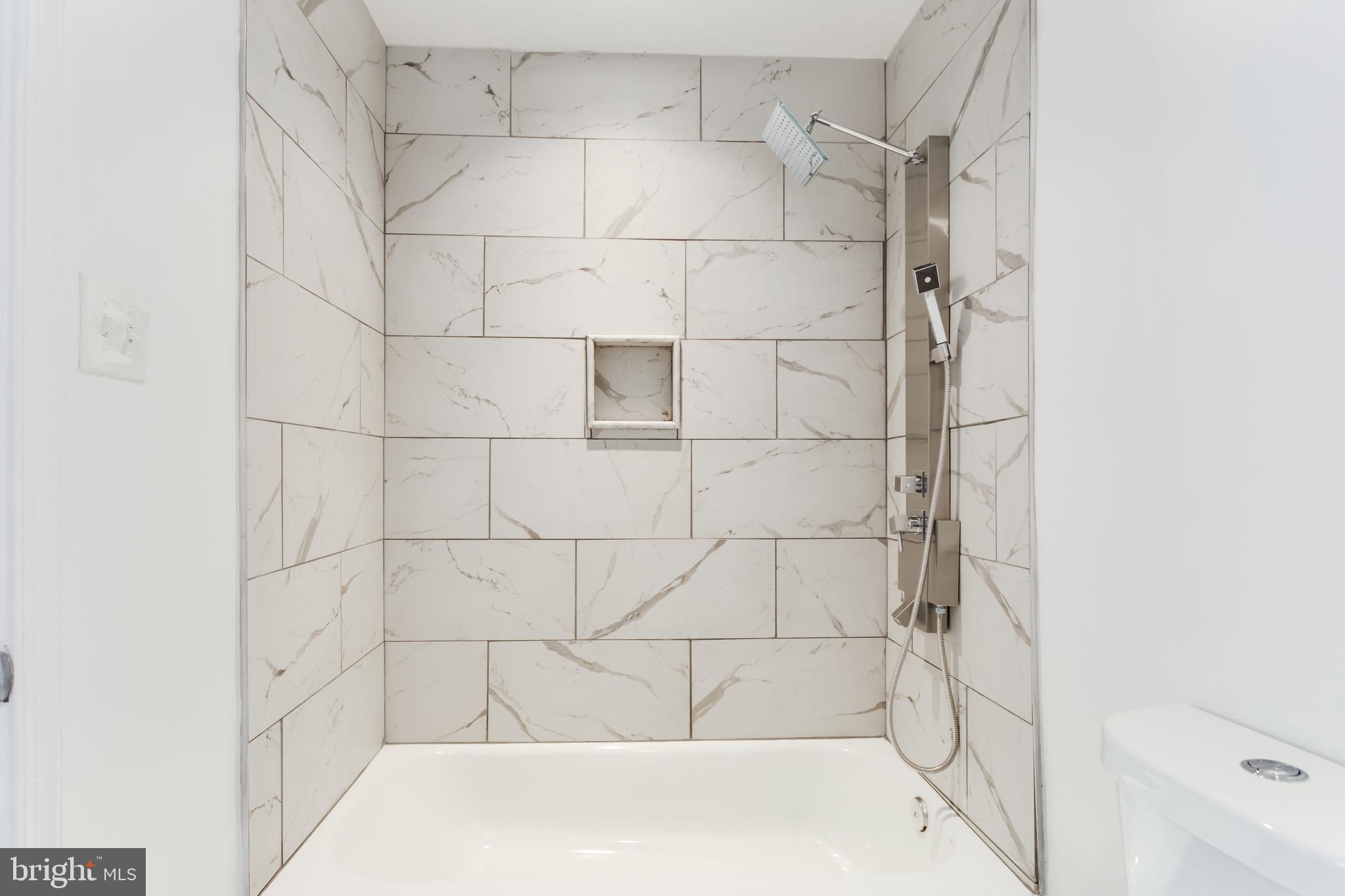 FOUR SEASONS ESTATES - Residential