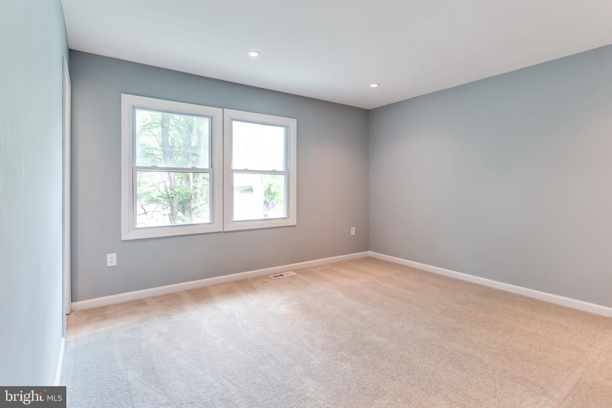 FOUR SEASONS ESTATES - Residential