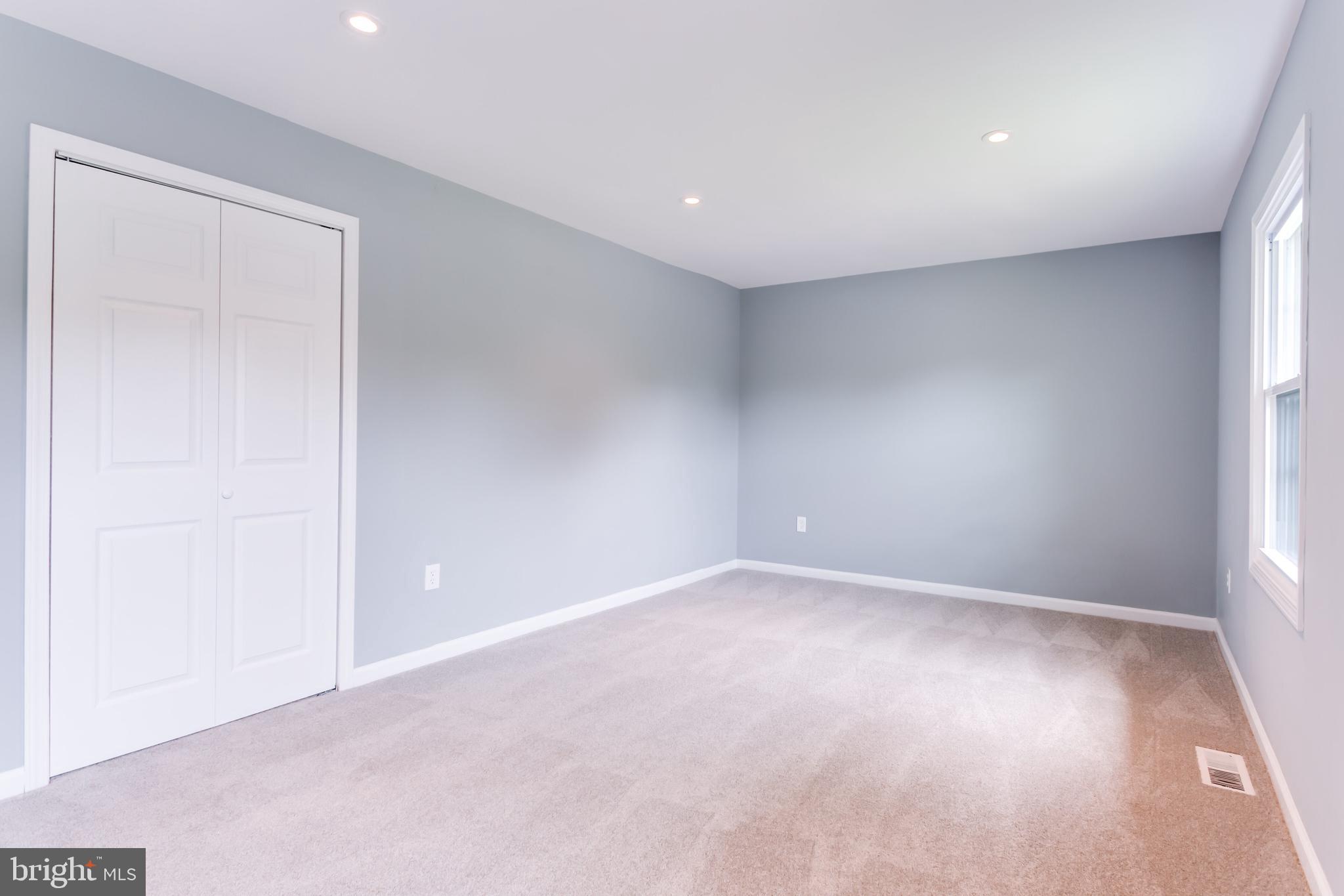 FOUR SEASONS ESTATES - Residential