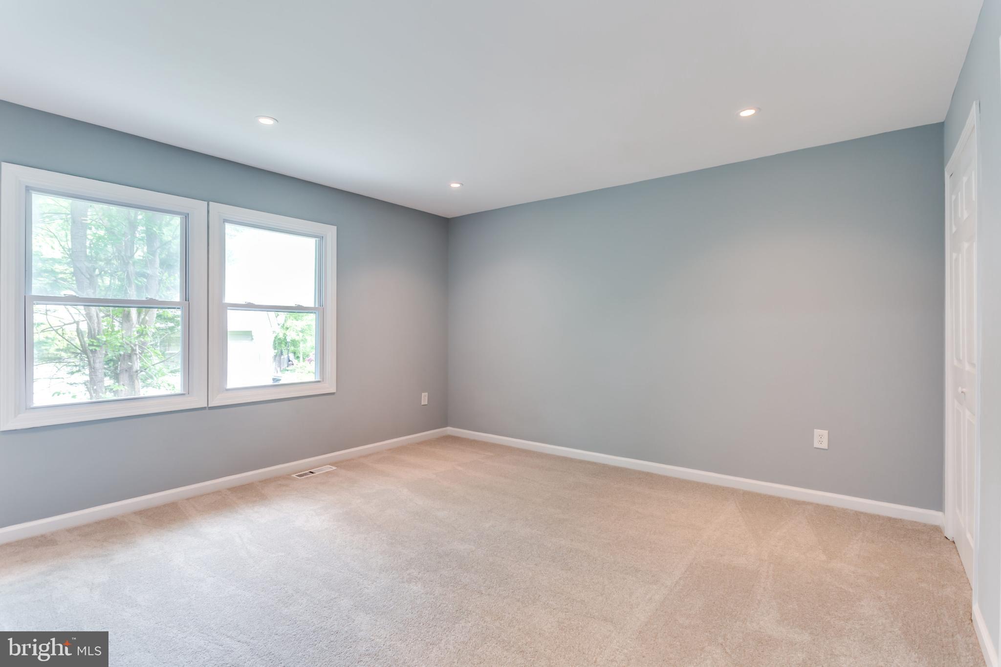 FOUR SEASONS ESTATES - Residential