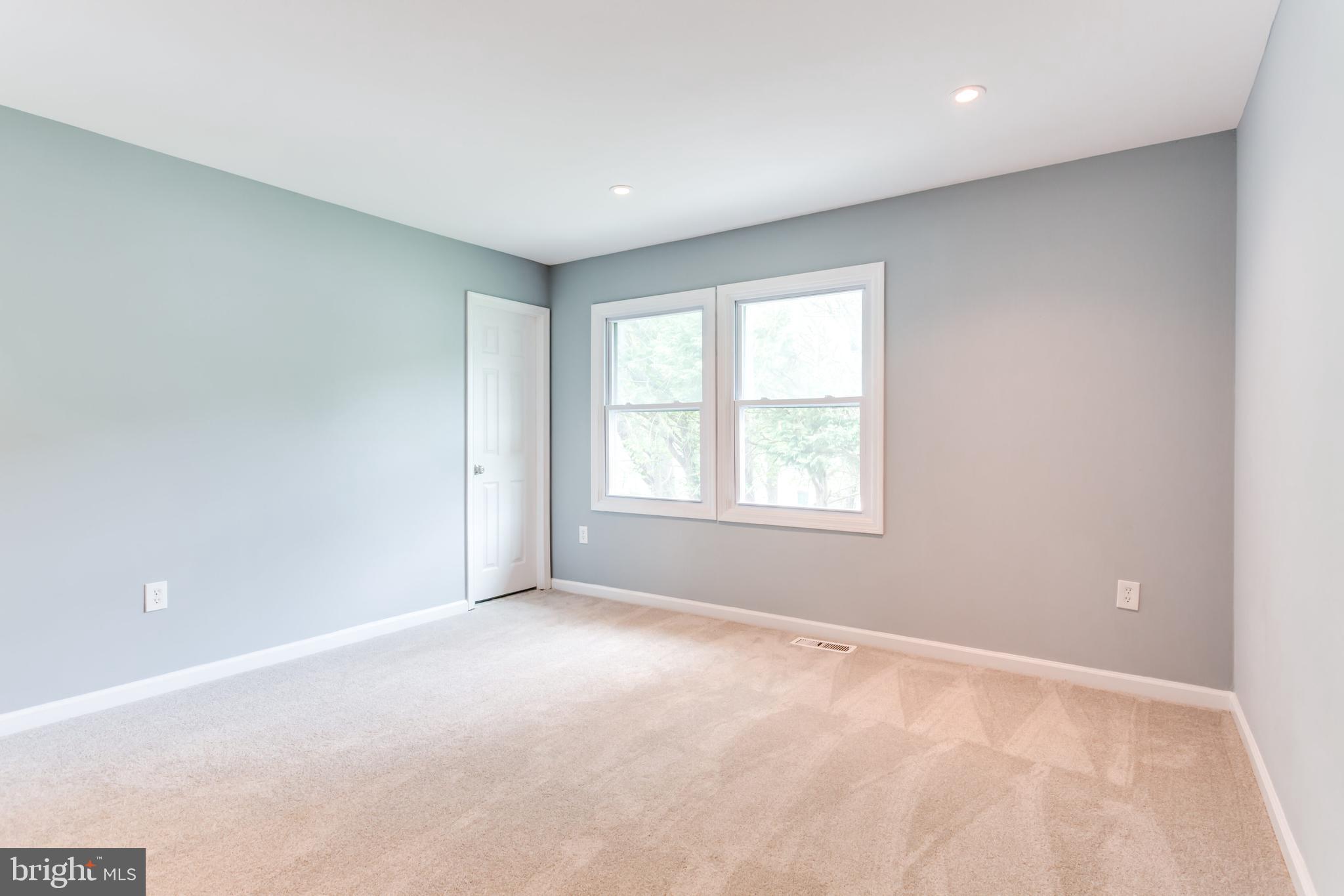 FOUR SEASONS ESTATES - Residential