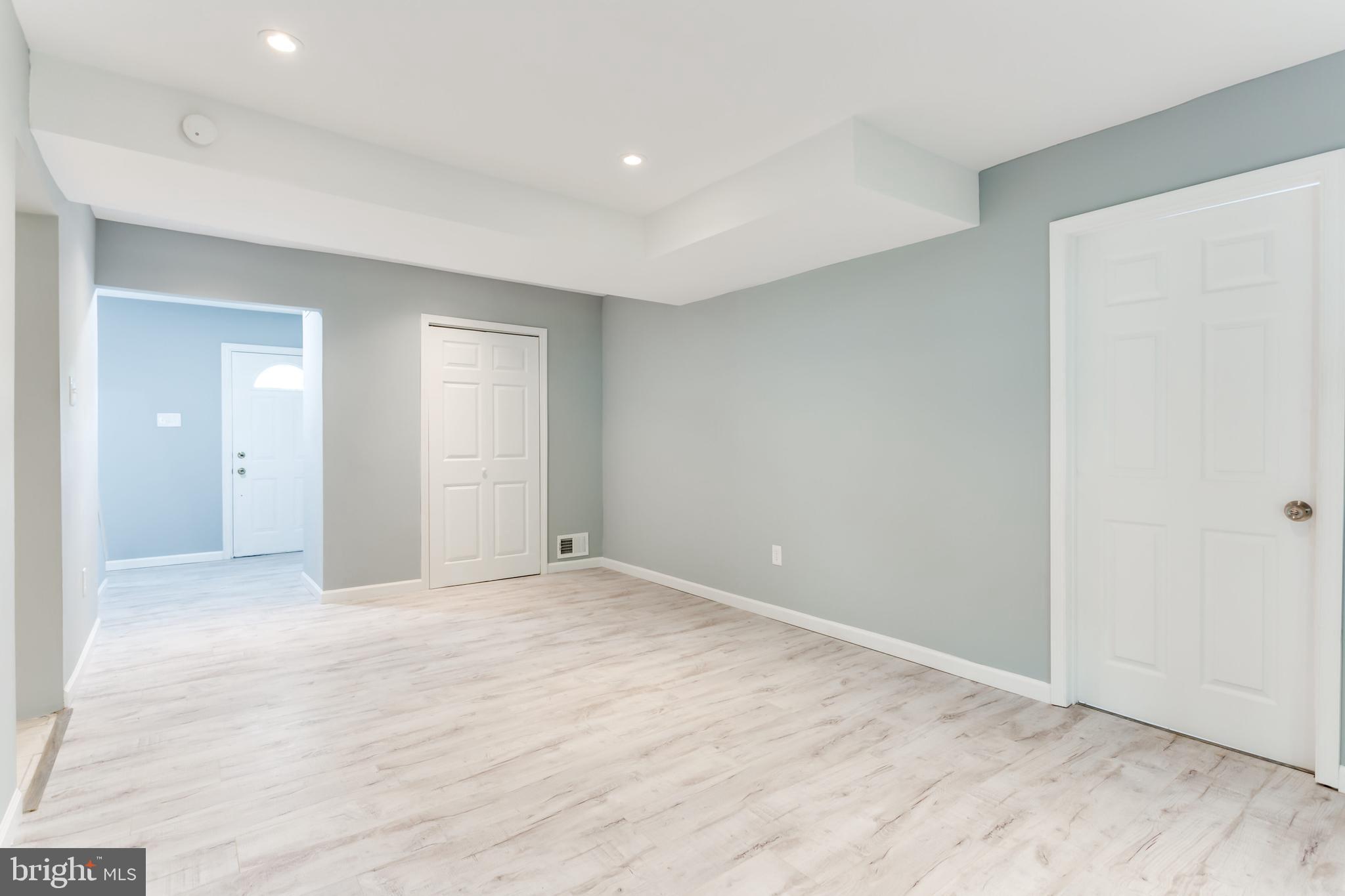 FOUR SEASONS ESTATES - Residential