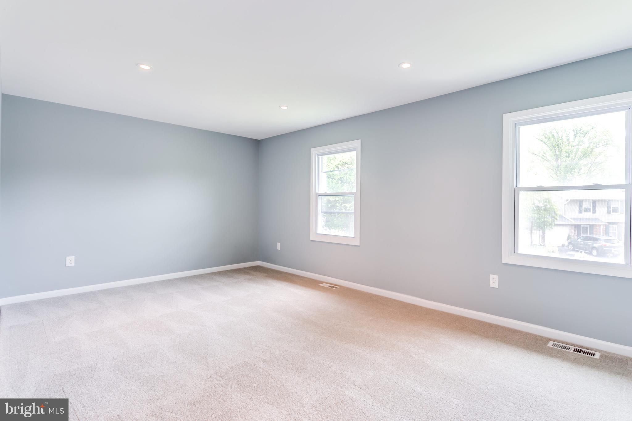 FOUR SEASONS ESTATES - Residential