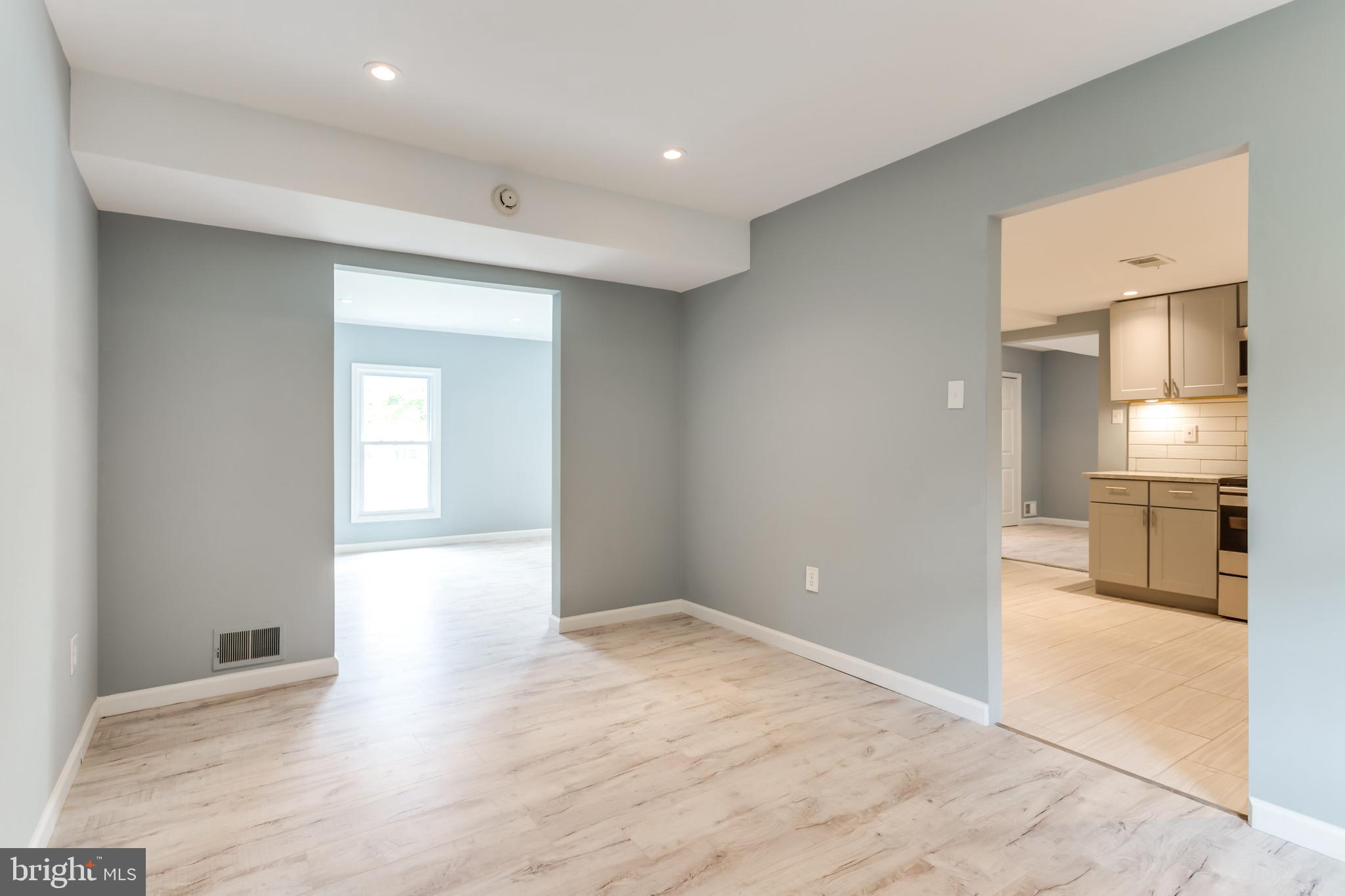 FOUR SEASONS ESTATES - Residential