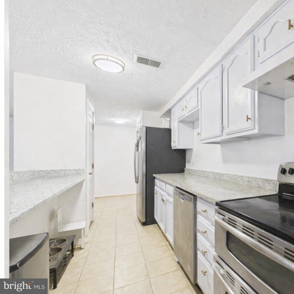 PRINCETON WOODS - Residential