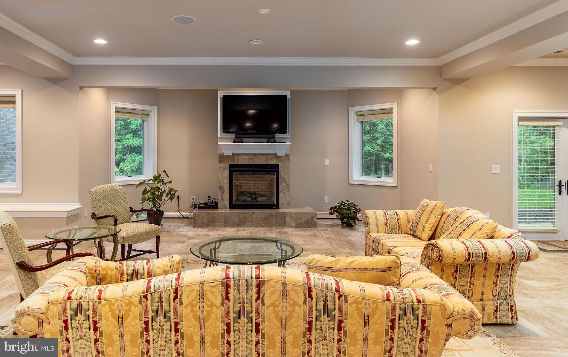 CHAPEL HILL - Residential