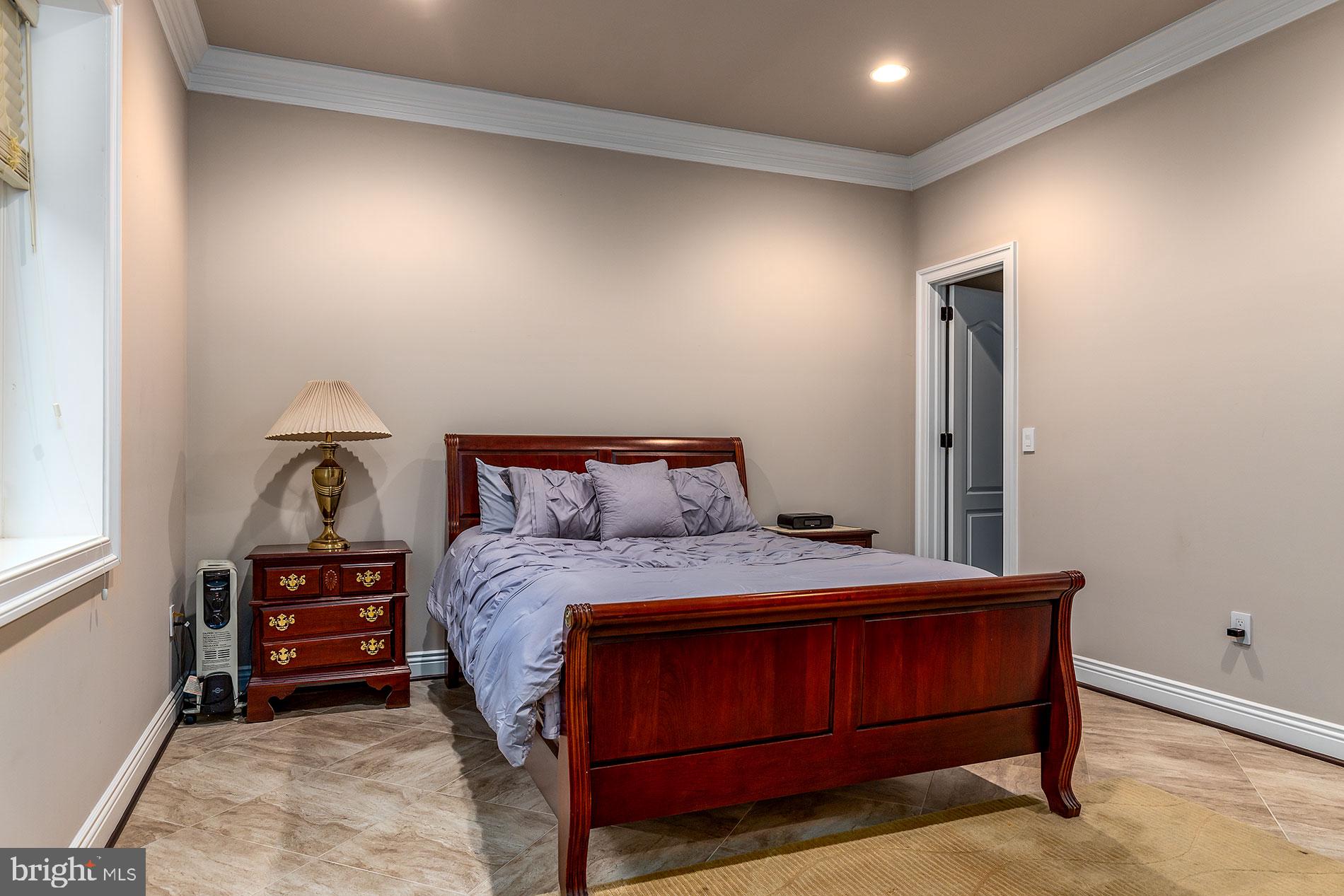 CHAPEL HILL - Residential