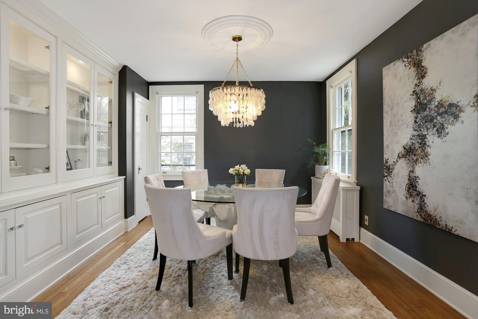 COUNTRY CLUB - Residential