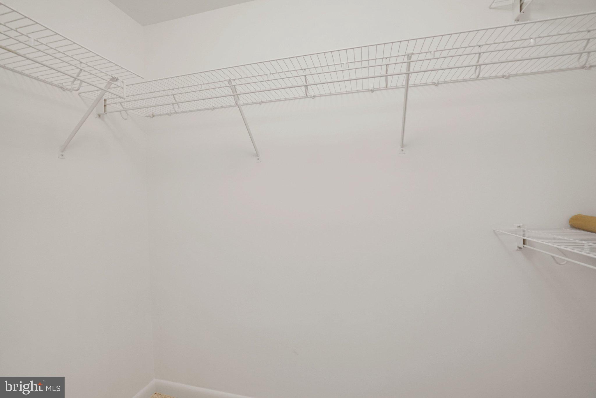 CLARENDON 1021 - Residential