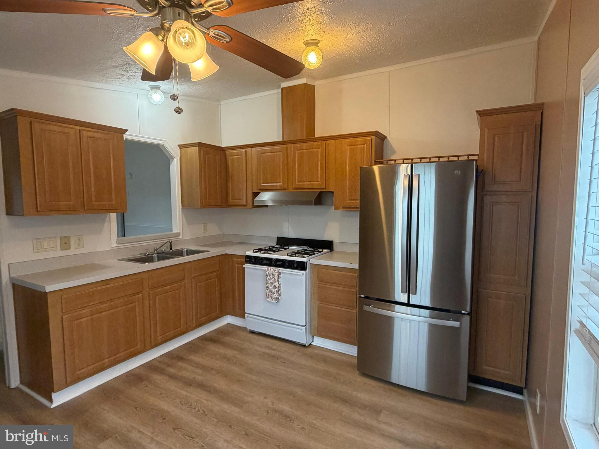 HONEY BROOK MANOR - Residential