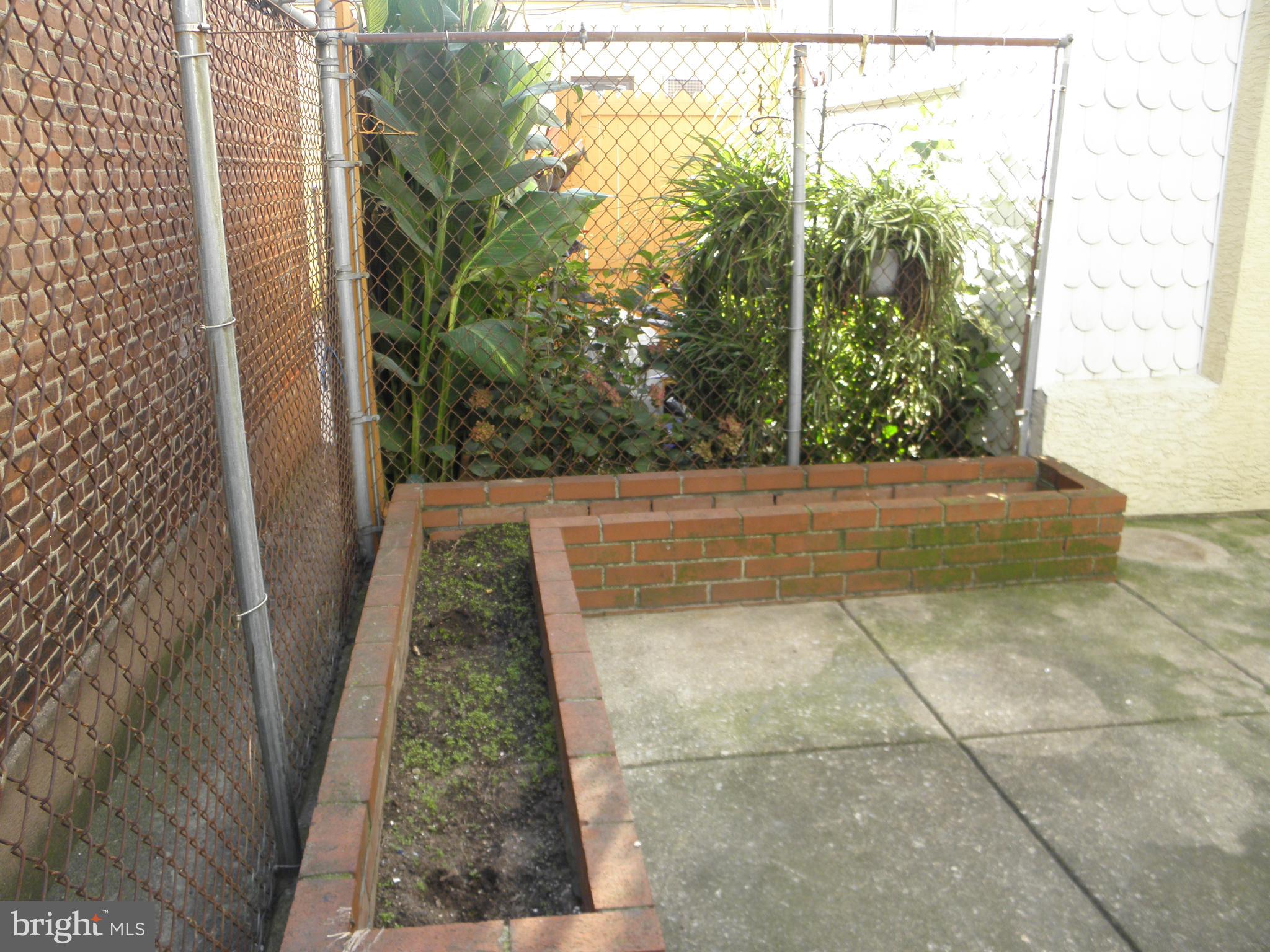 PORT RICHMOND - Residential