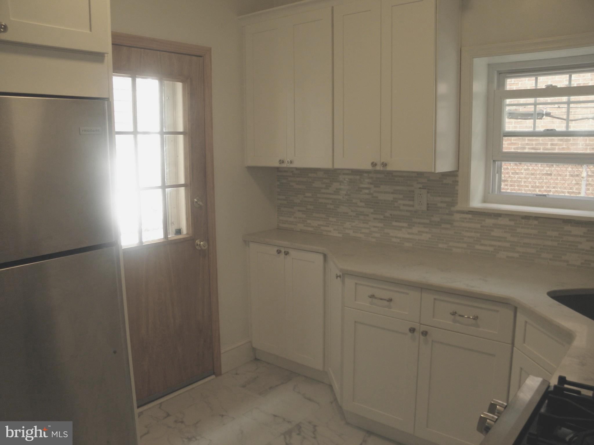 PORT RICHMOND - Residential