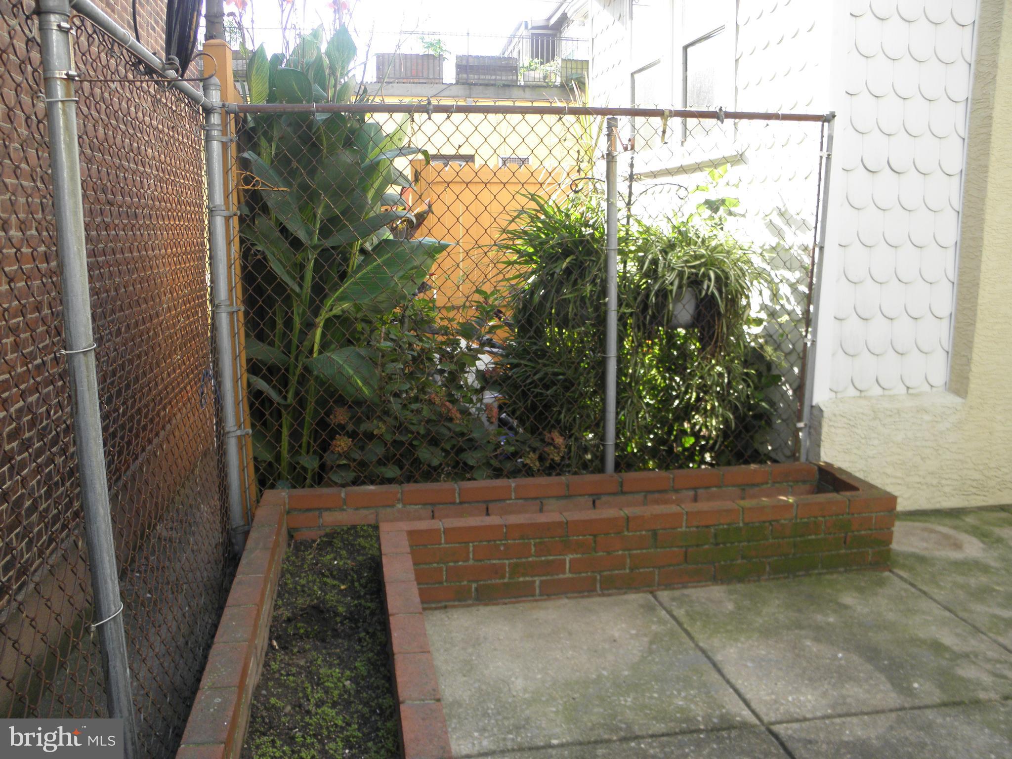 PORT RICHMOND - Residential