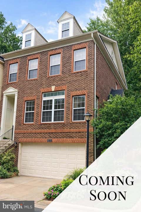 Townhouse For Sale - 2011 Ashleigh Woods Court<br/> ROCKVILLE, MD 20851