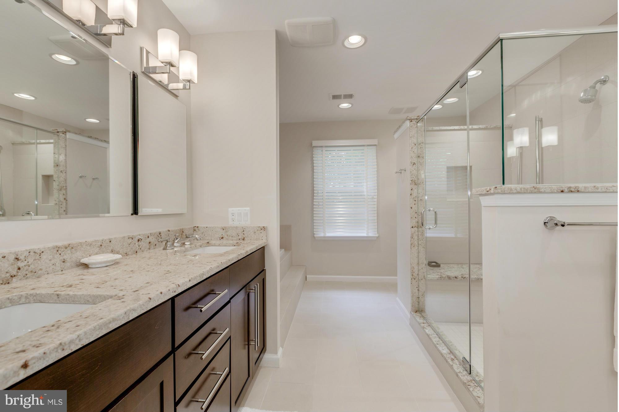 CEDARS OF MC LEAN - Residential