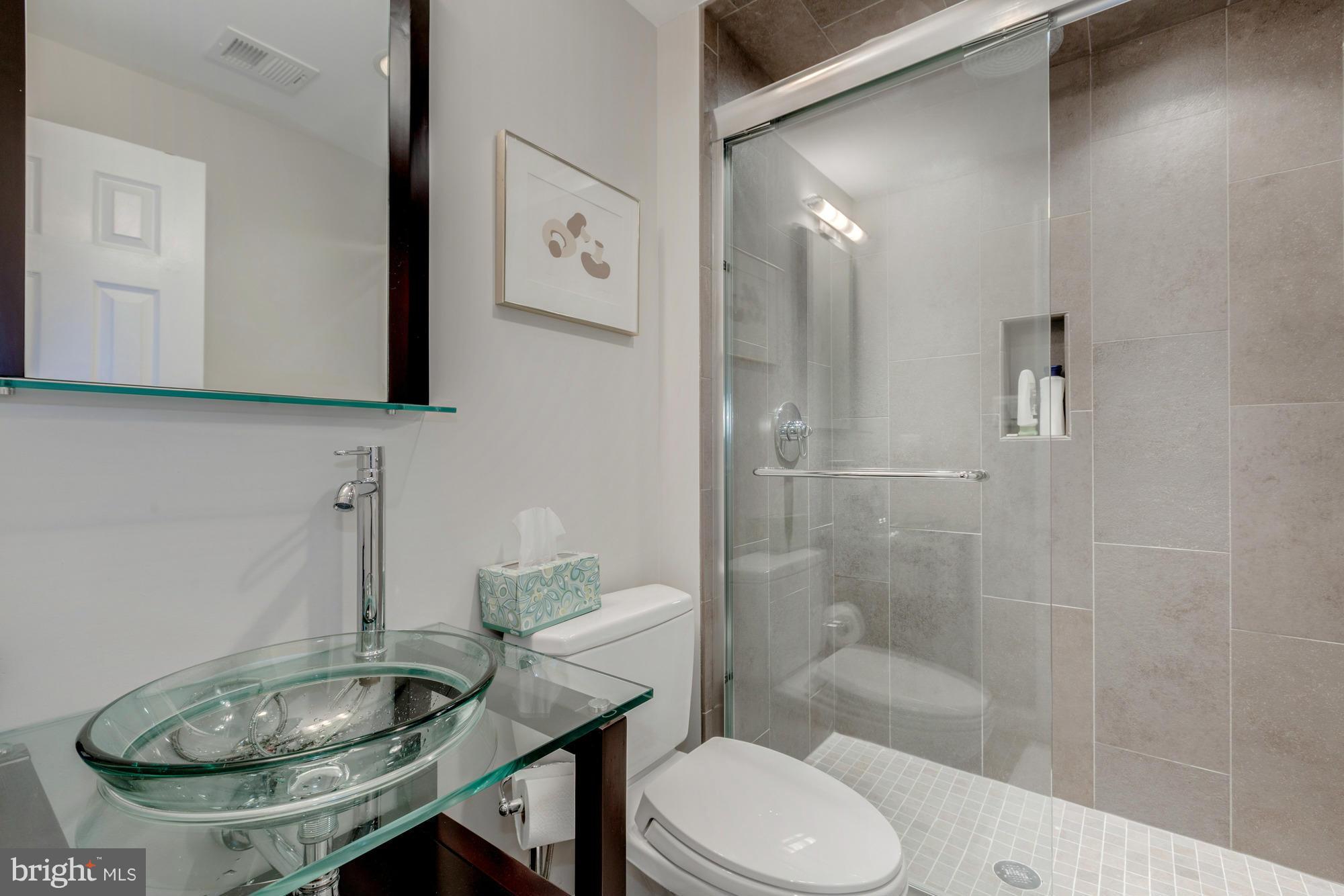 CEDARS OF MC LEAN - Residential