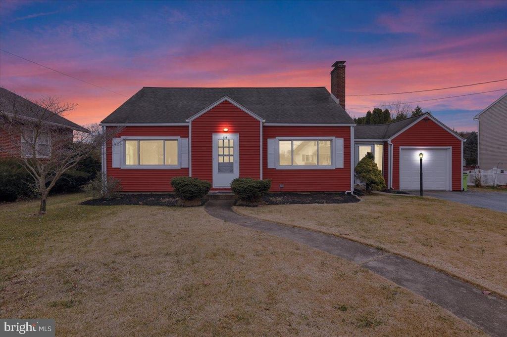 Photo of 138 W Main Street, NEWMANSTOWN, PA 17073 (MLS # PALN2023870)