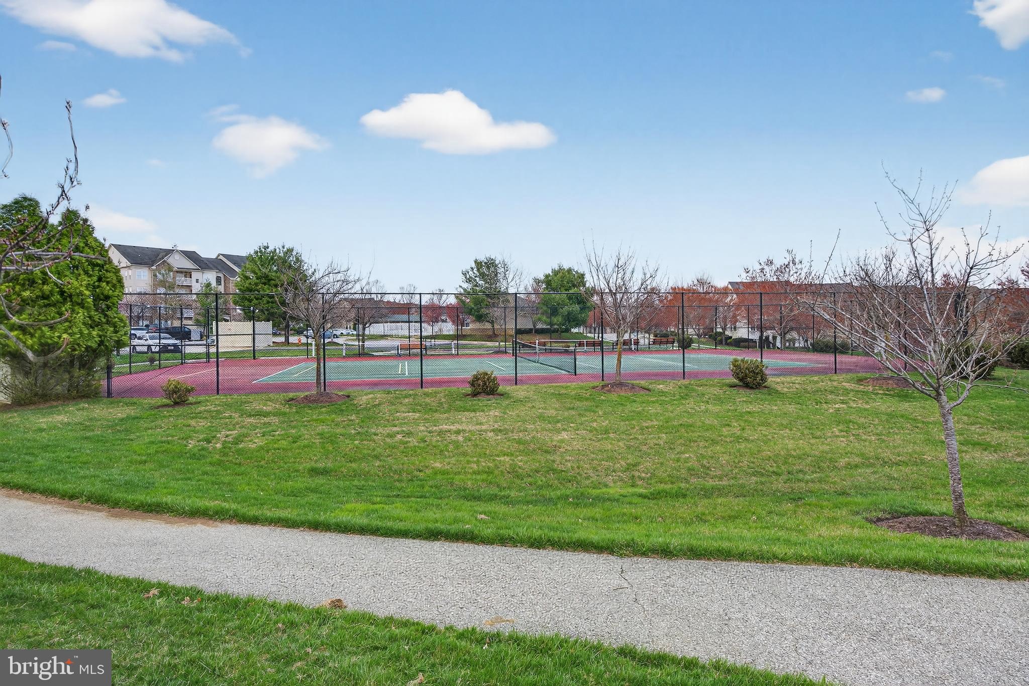 WAVERLY WOODS - Residential