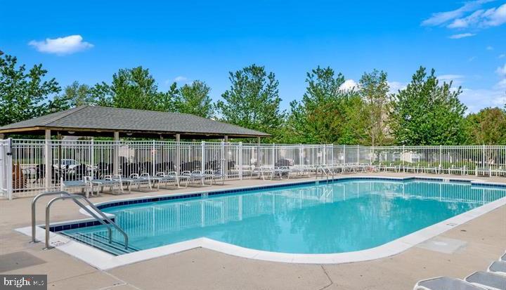 WAVERLY WOODS - Residential