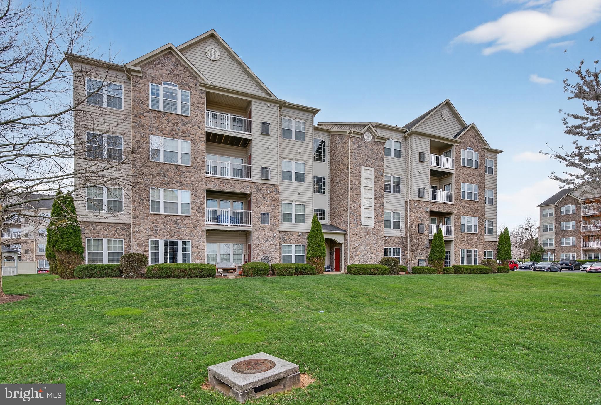 WAVERLY WOODS - Residential