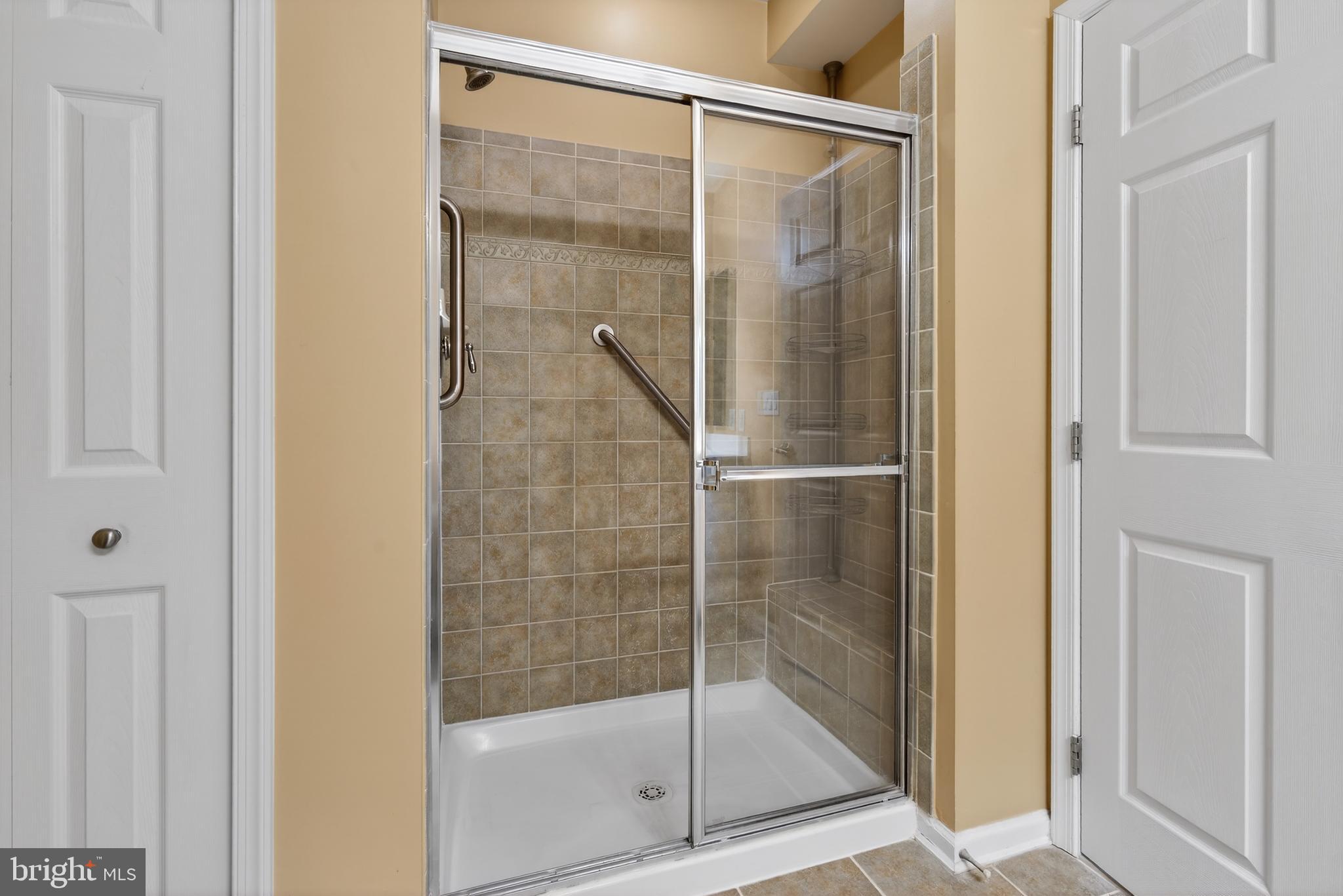 WAVERLY WOODS - Residential