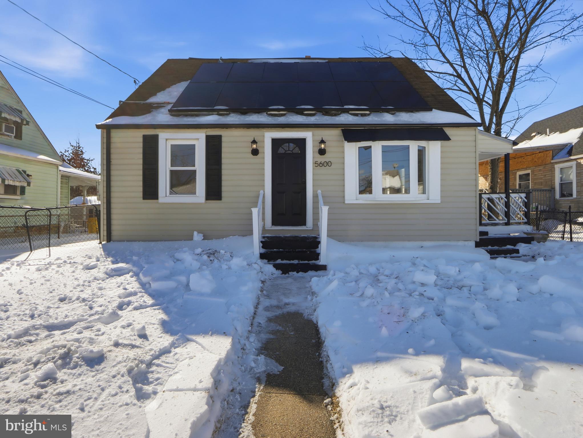 COLONIAL HOUSING - Residential