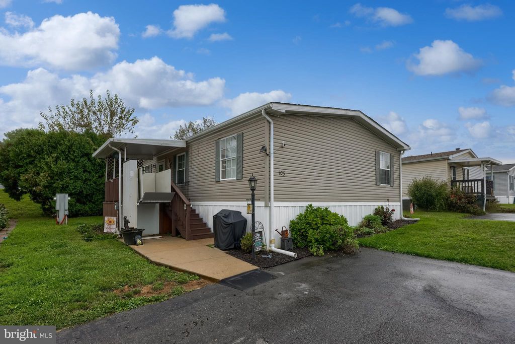 Photo of 103 Jemfield Court, LANCASTER, PA 17603 (MLS # PALA2076966)