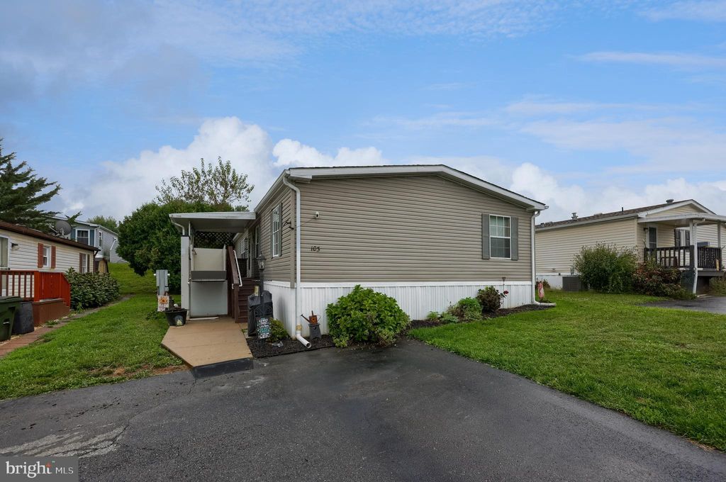 Photo of 103 Jemfield Court, LANCASTER, PA 17603 (MLS # PALA2076966)