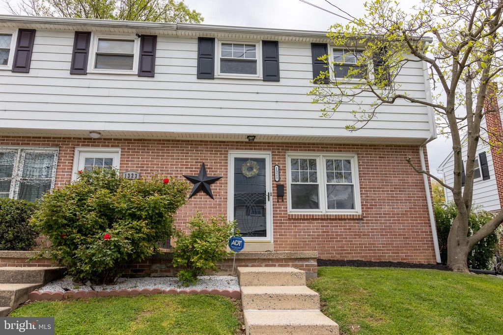 Photo of 1321 CALVERT LN, LANCASTER, PA 17603 (MLS # PALA2034600)