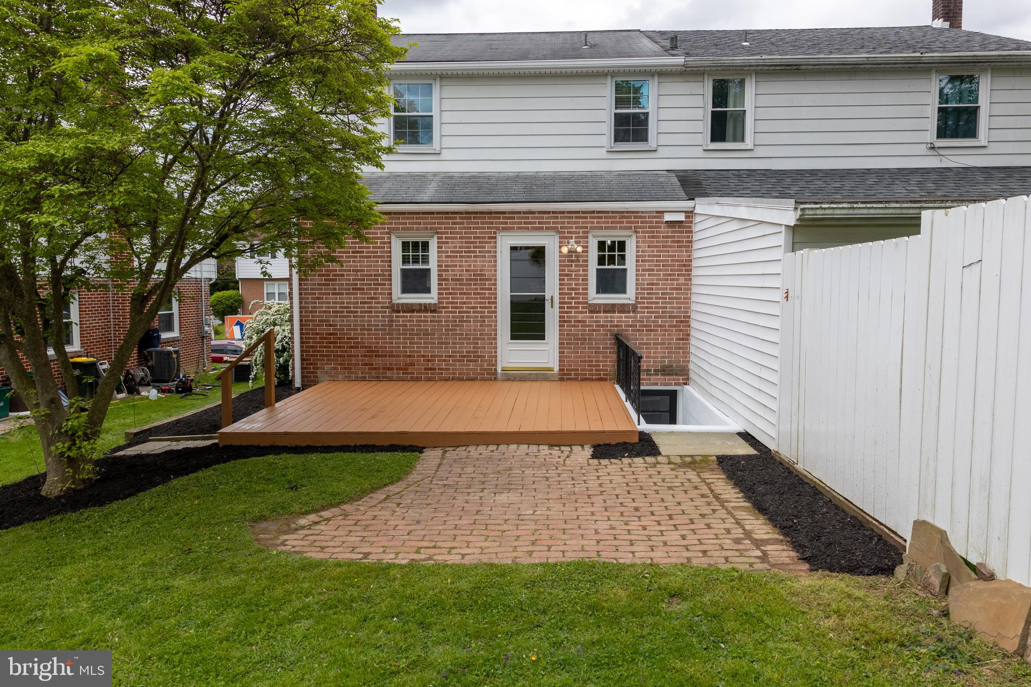 LANCASTER - Residential