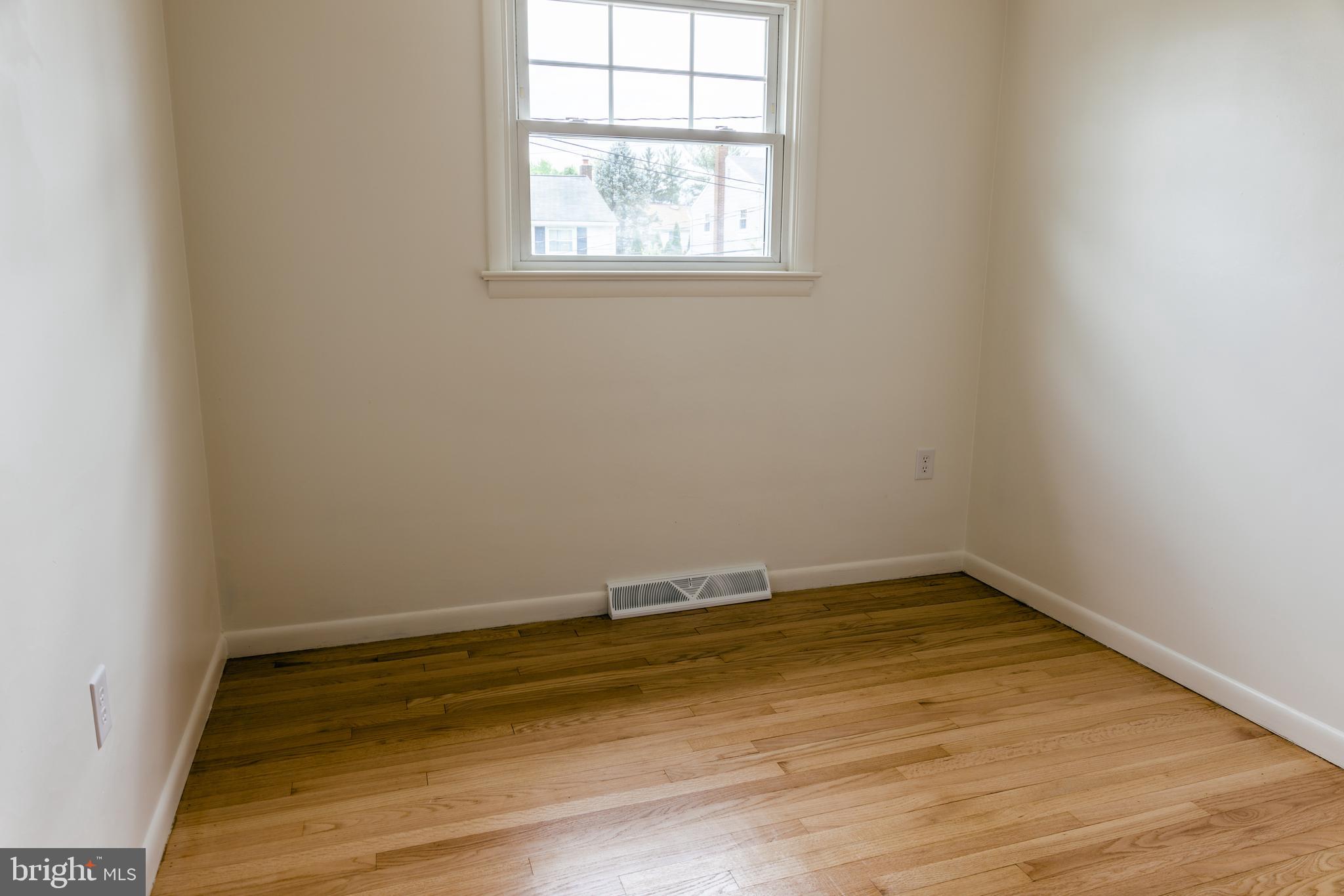 LANCASTER - Residential