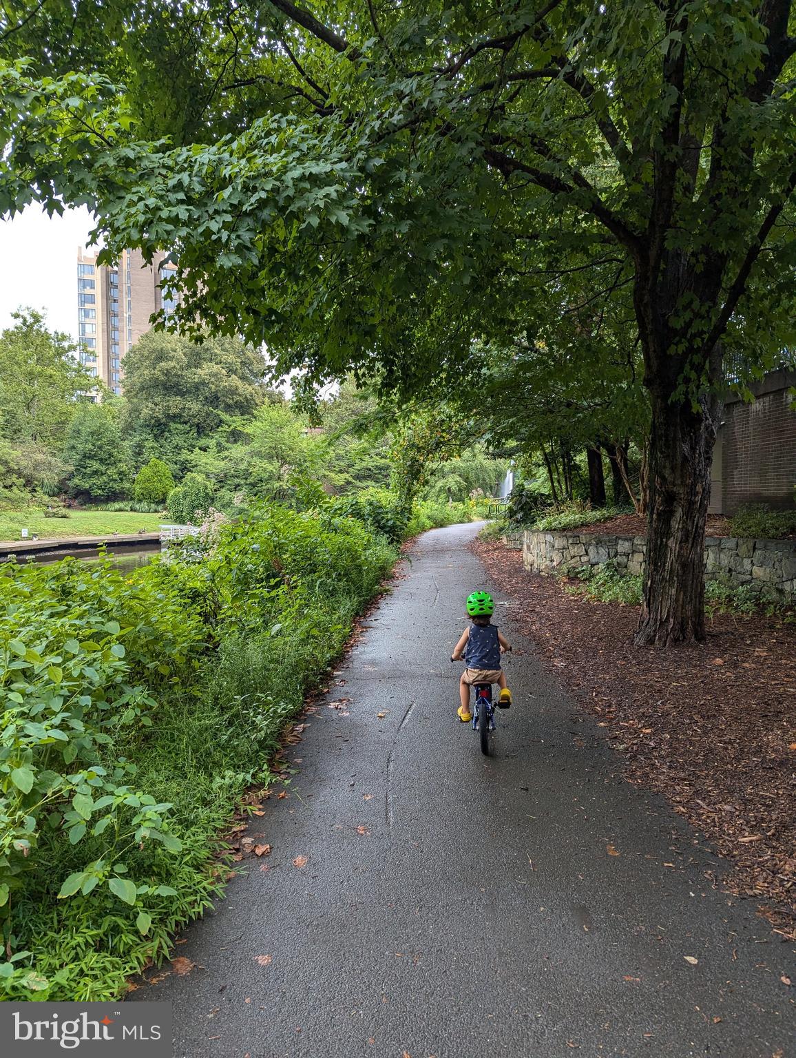 RESTON - Residential