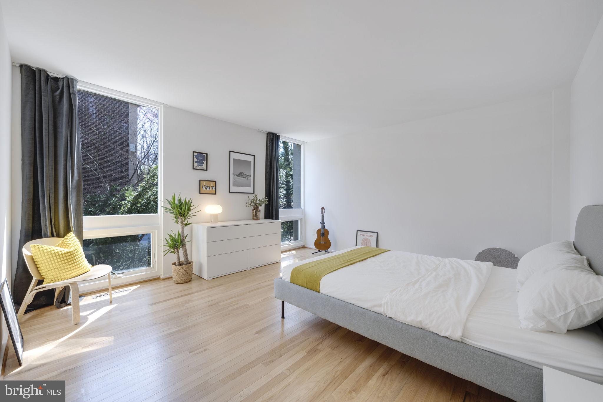 RESTON - Residential