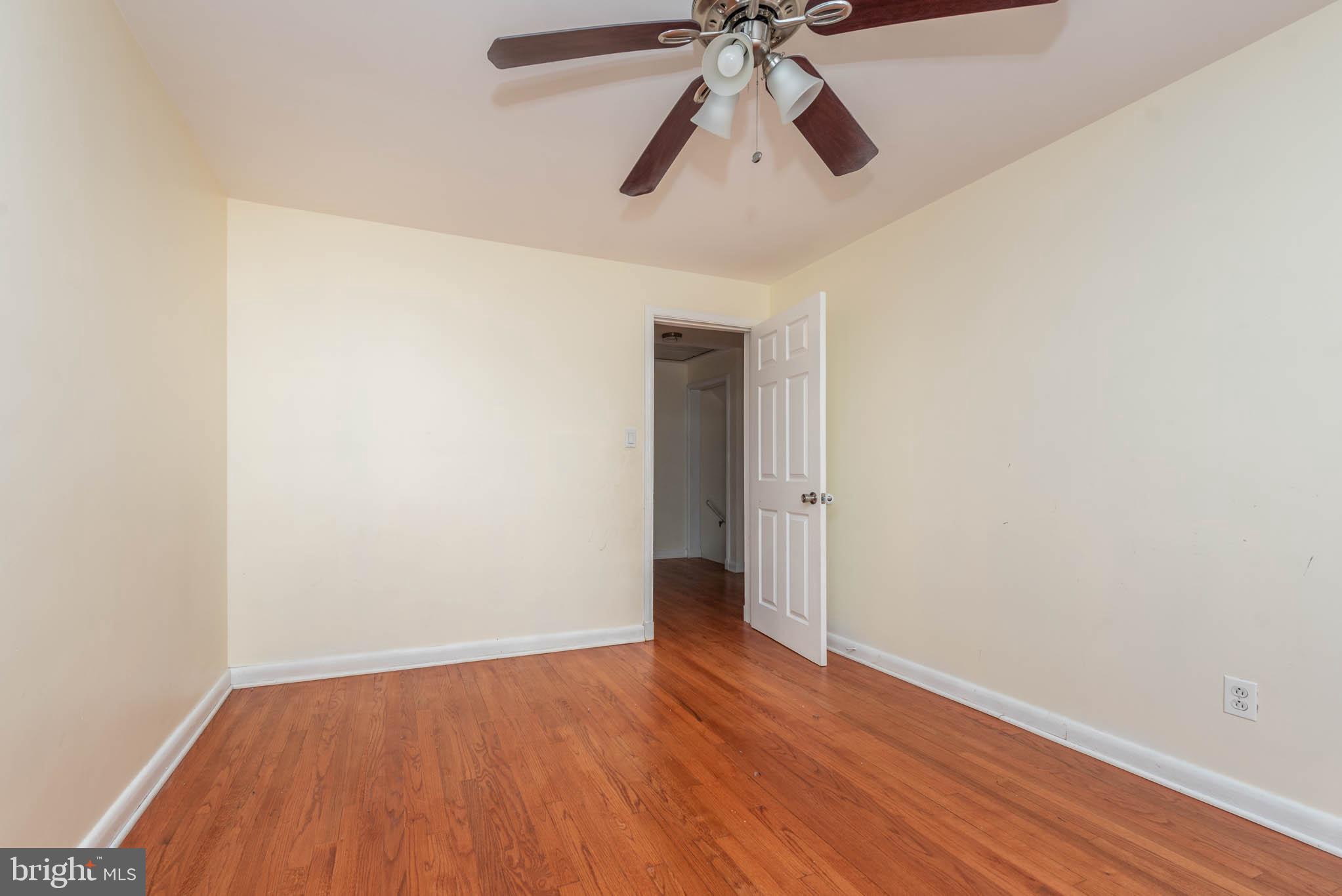 GLENDALE - Residential Income