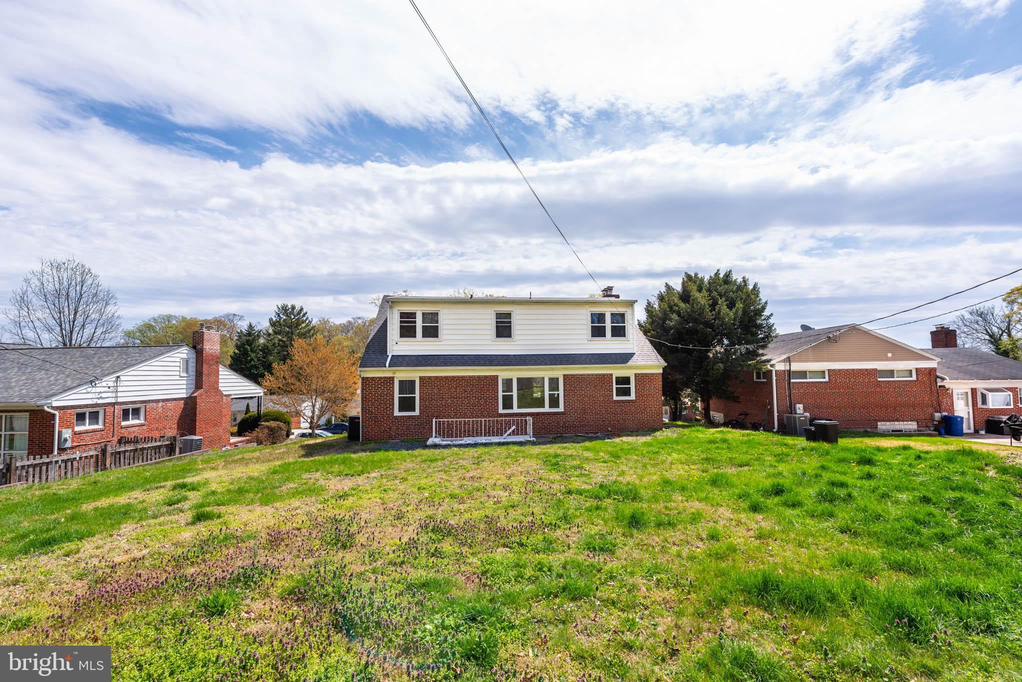 GLENDALE - Residential Income