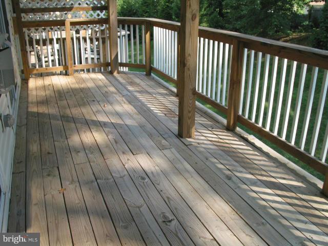 THE COMMONS ON WILLIAM SQUARE - Residential Lease