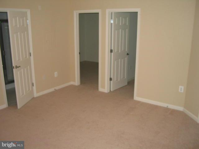 THE COMMONS ON WILLIAM SQUARE - Residential Lease