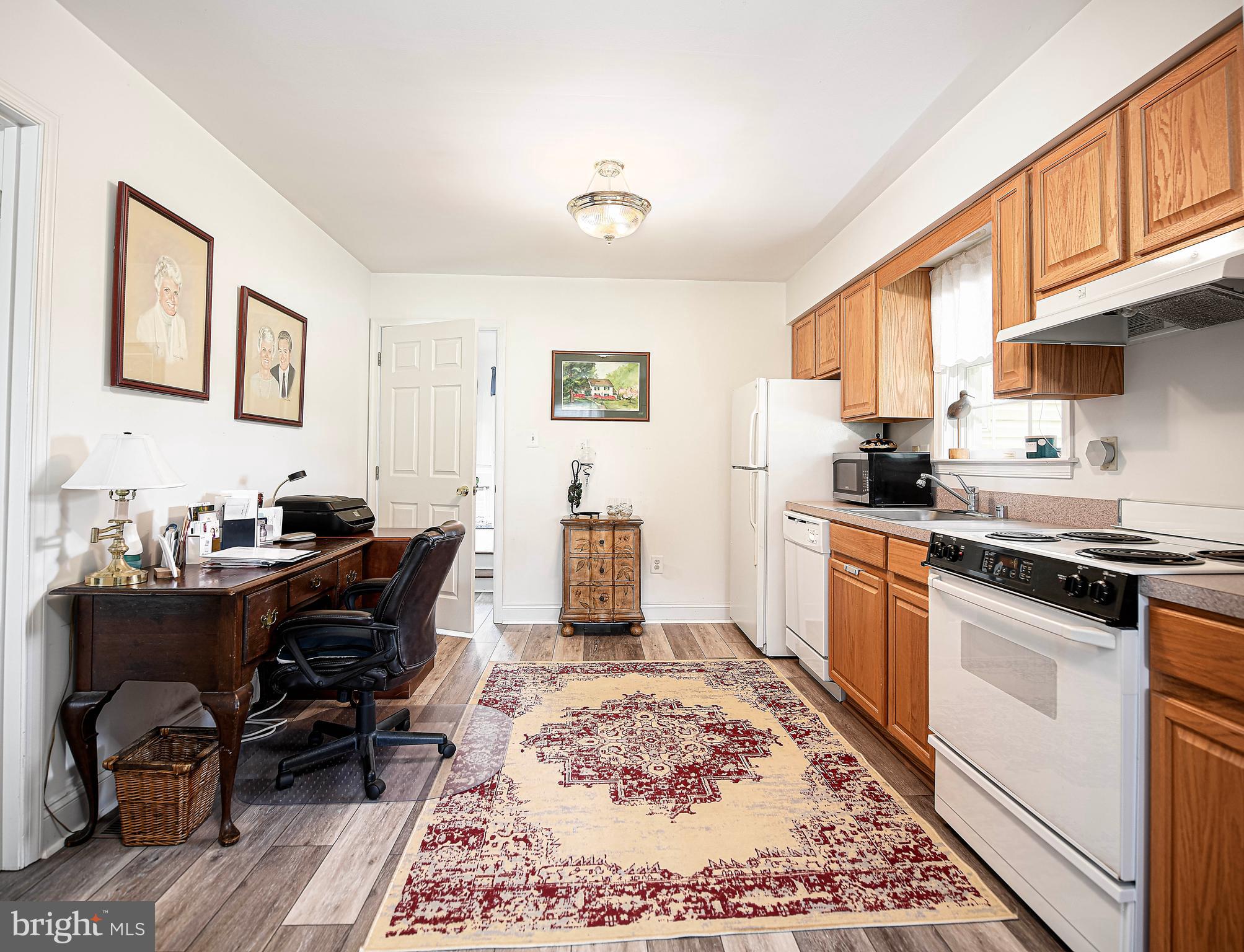 CLAIRES MEADOW - Residential