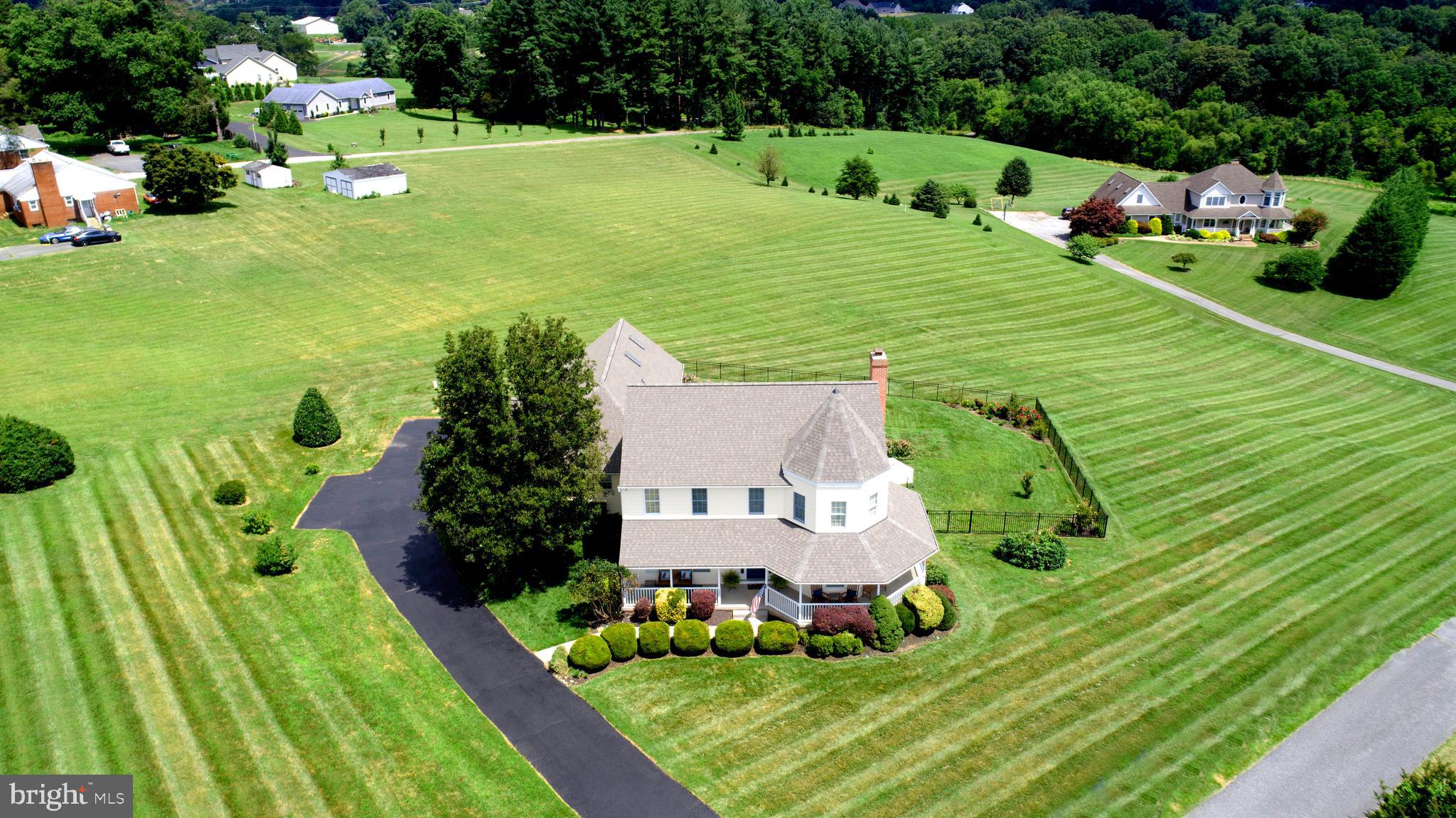 CLAIRES MEADOW - Residential