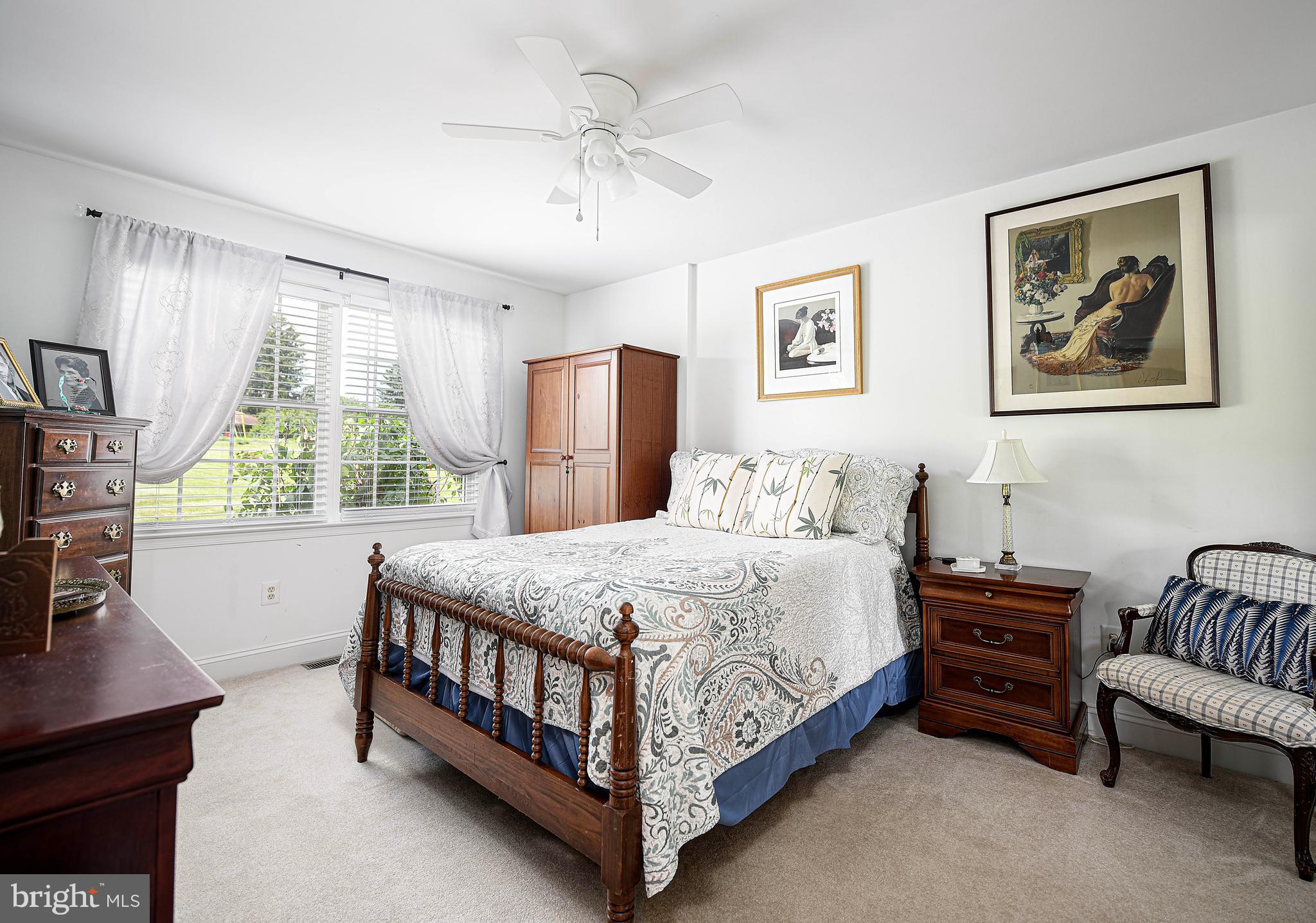 CLAIRES MEADOW - Residential