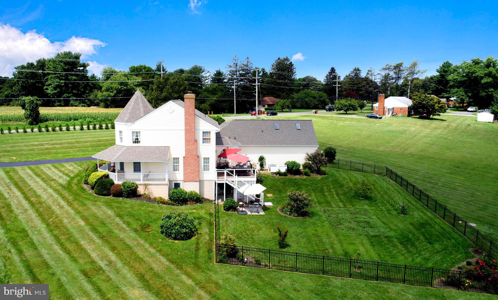 CLAIRES MEADOW - Residential