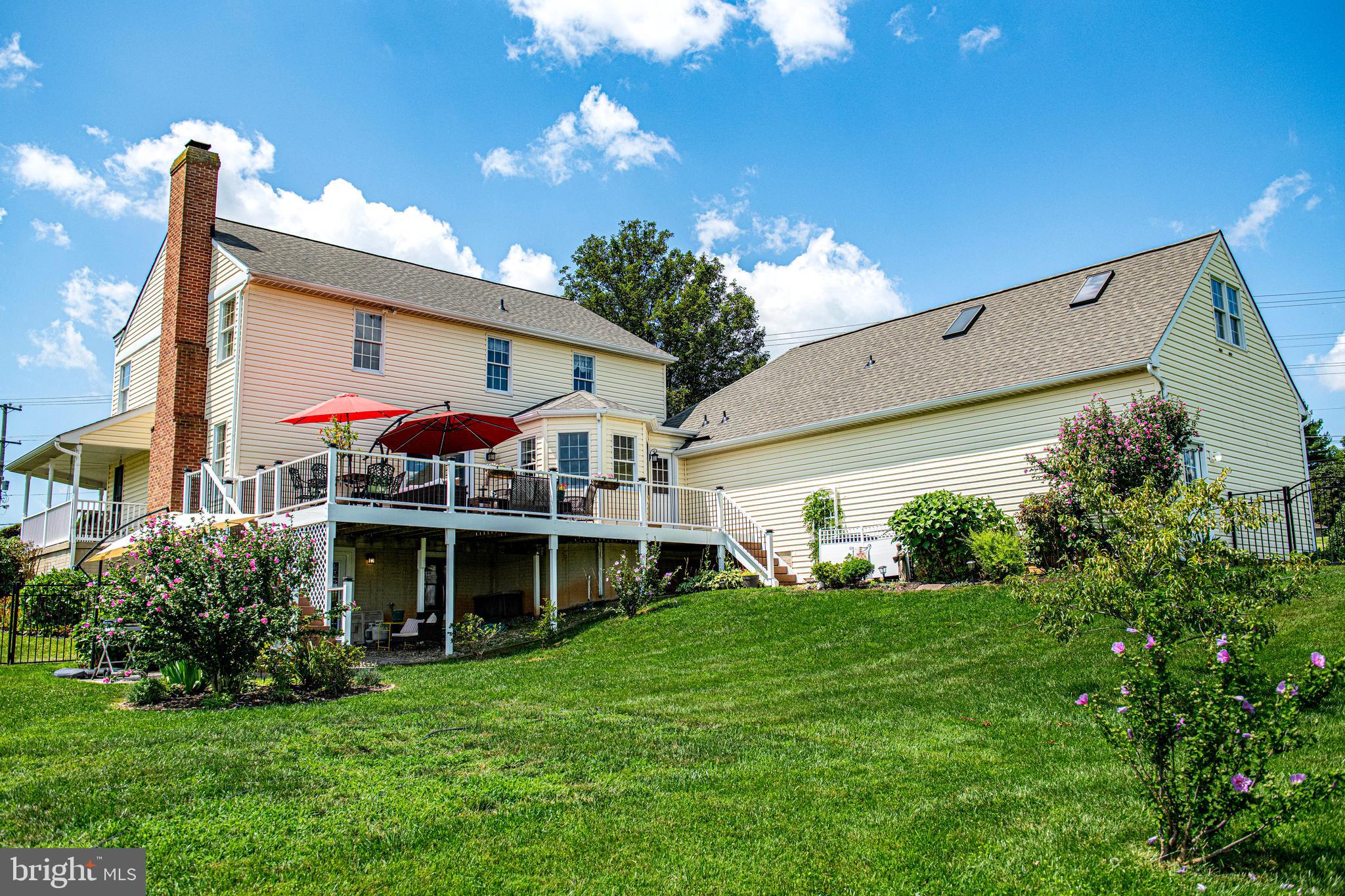 CLAIRES MEADOW - Residential