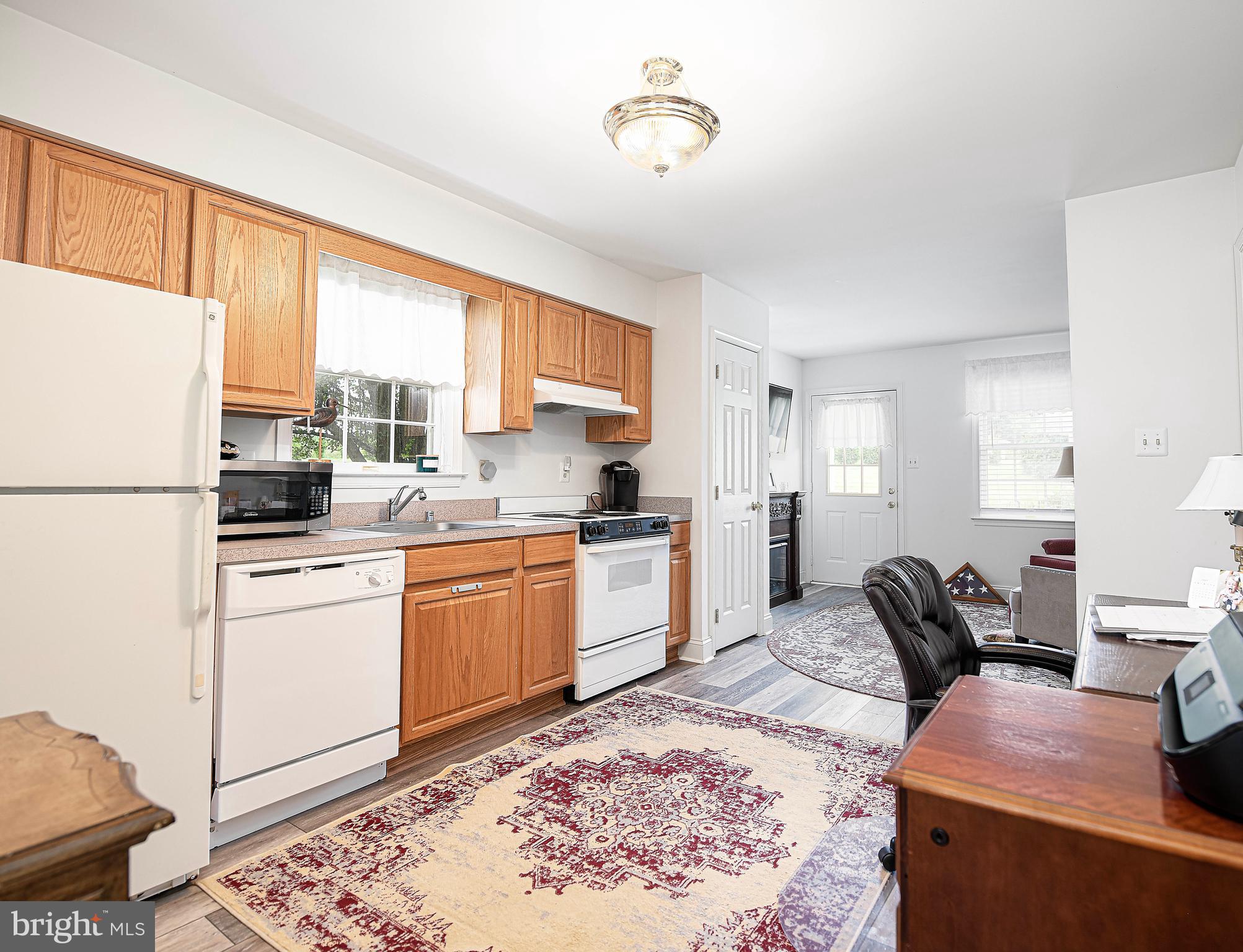 CLAIRES MEADOW - Residential